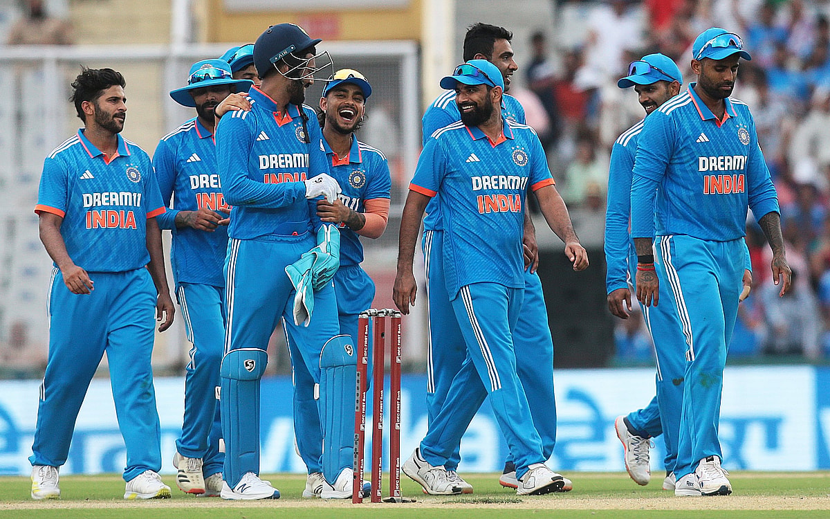 2nd ODI: Krishna, Ashwin, Jadeja rattle Australia as India win in Indore, take unassailable 2-0 seri