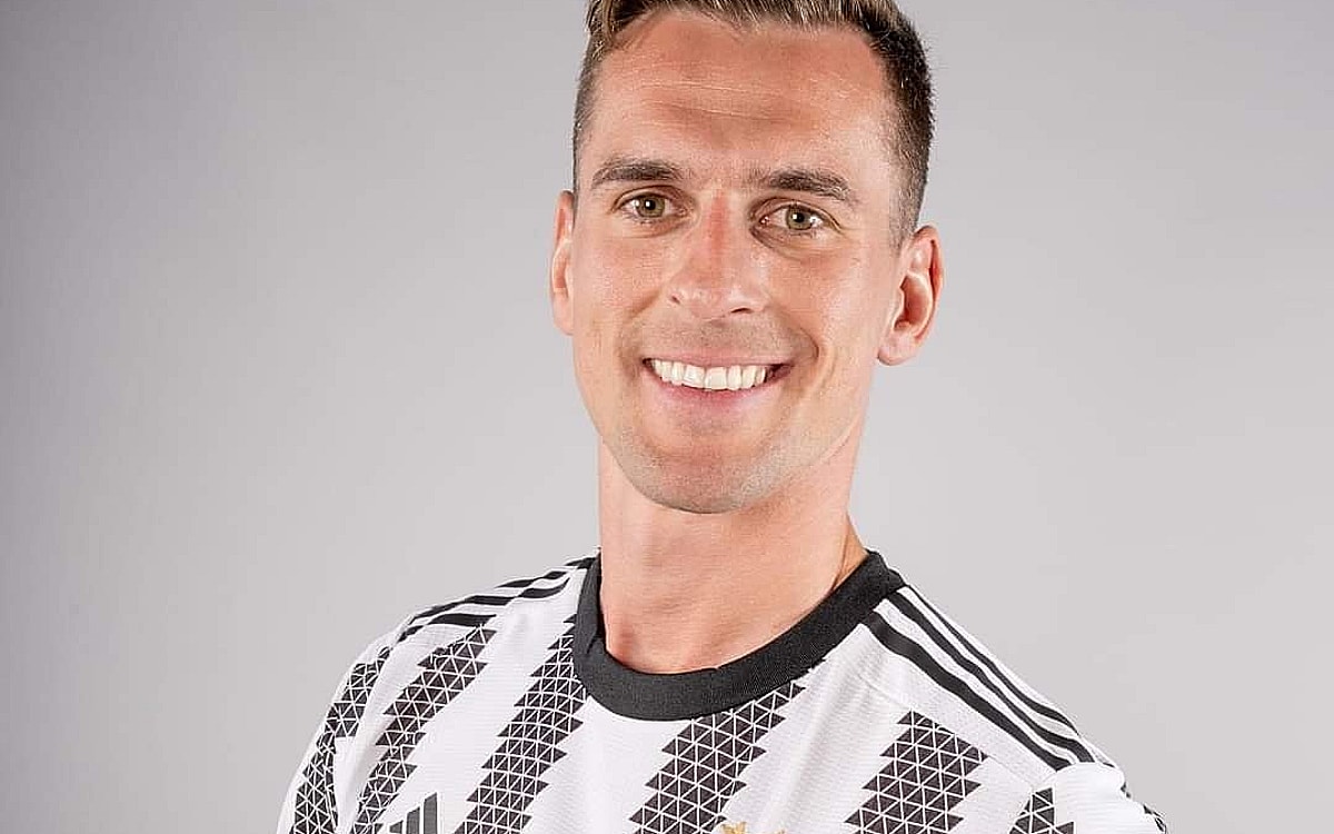 Milik gives Juve slender victory over Lecce in Serie A