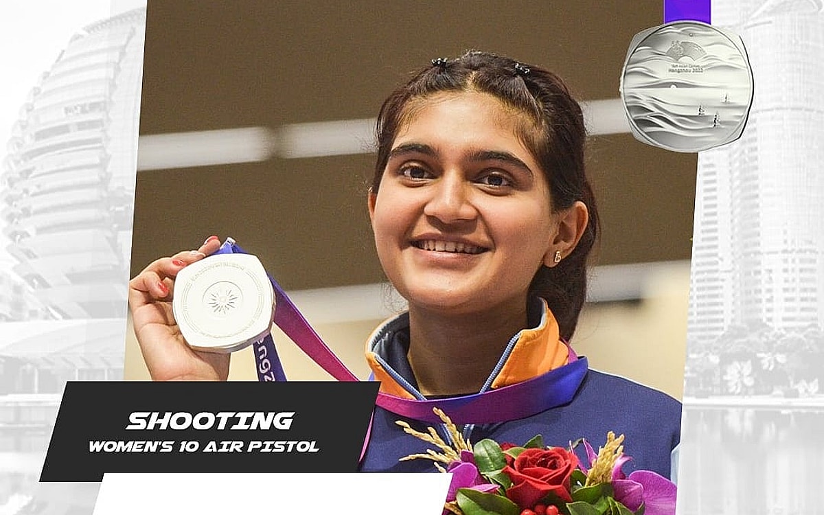 Telangana CM Congratulates Esha Singh On Winning Two More Silver Medals