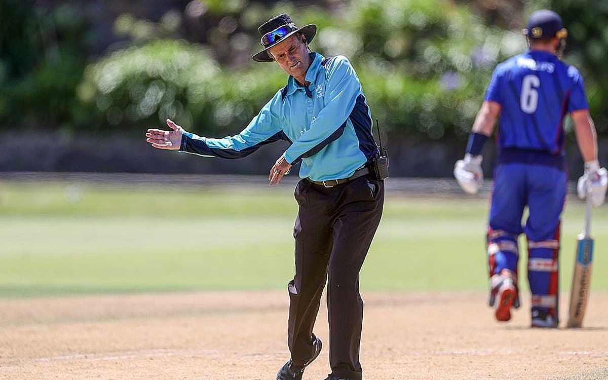 Bill Bowden Set For 200 First-class Match Umpiring