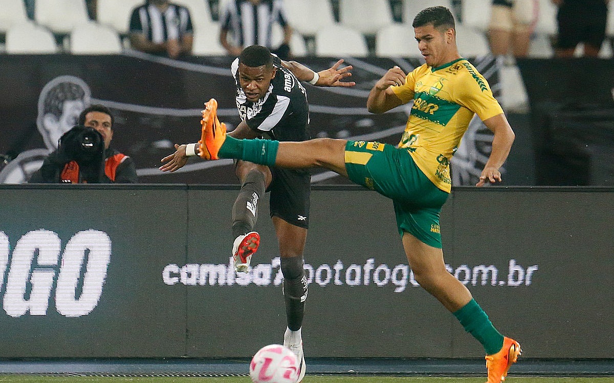 Botafogo stumble in Brazilian Serie A title race