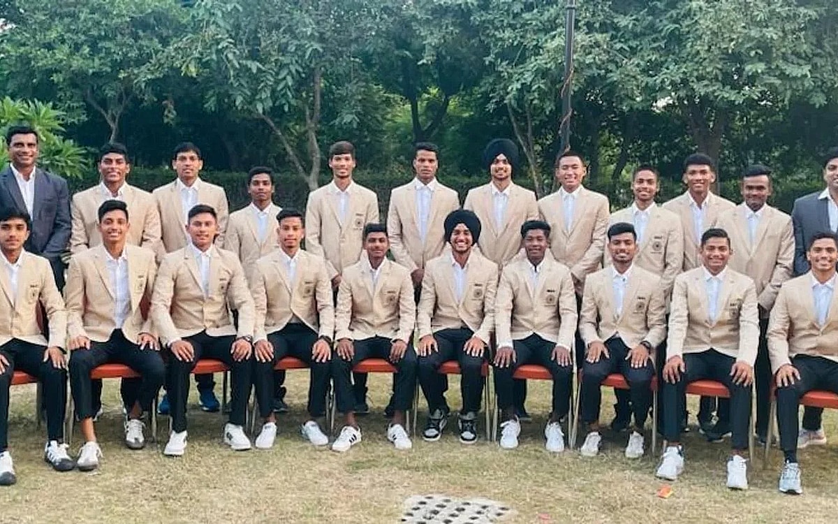 Indian Sub Junior Men’s And Women’s Hockey Teams Leave For The Netherlands Tour