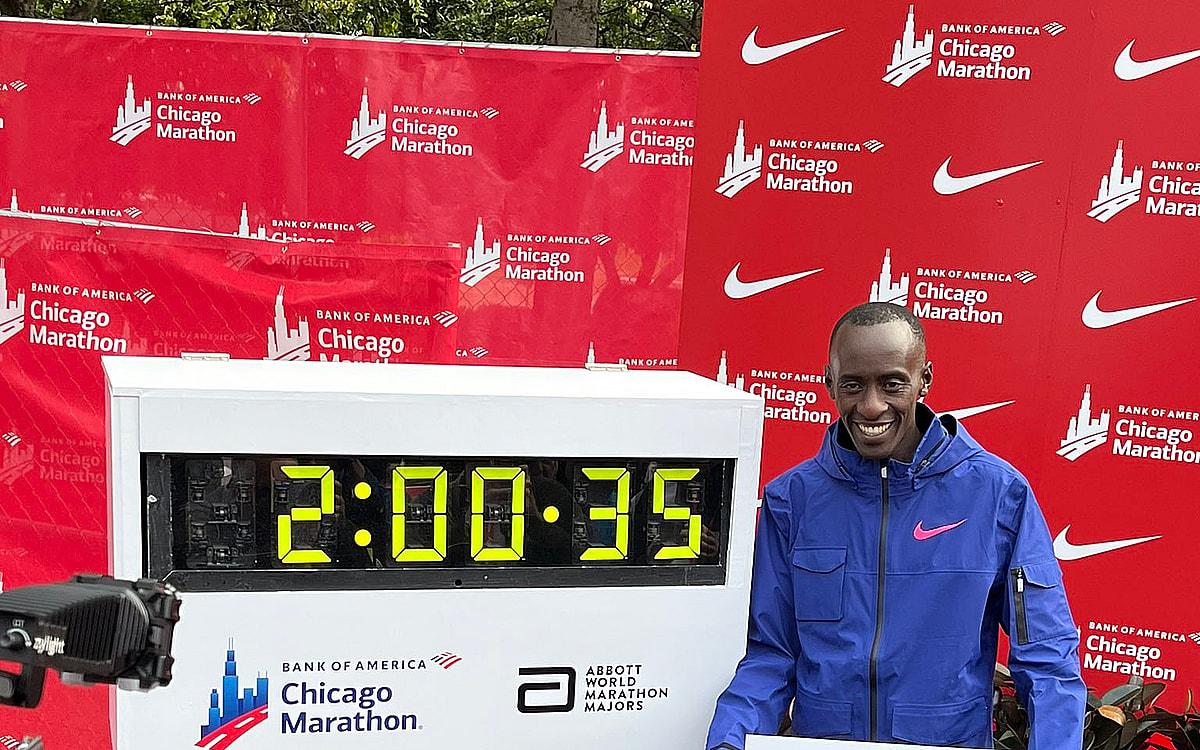 Kenya's Kiptum breaks marathon world record in Chicago