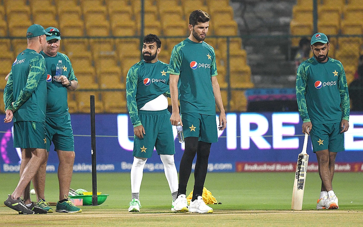 Men’s ODI WC: PCB Asks Cricket Fraternity, Fans To Support Pakistan Team Amidst Criticism Over Losses