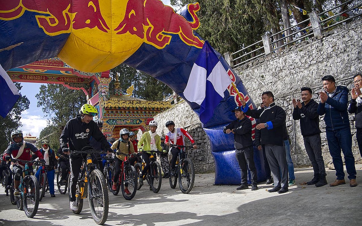 Arunachal CM flags off world’s highest mountain biking race in Tawang