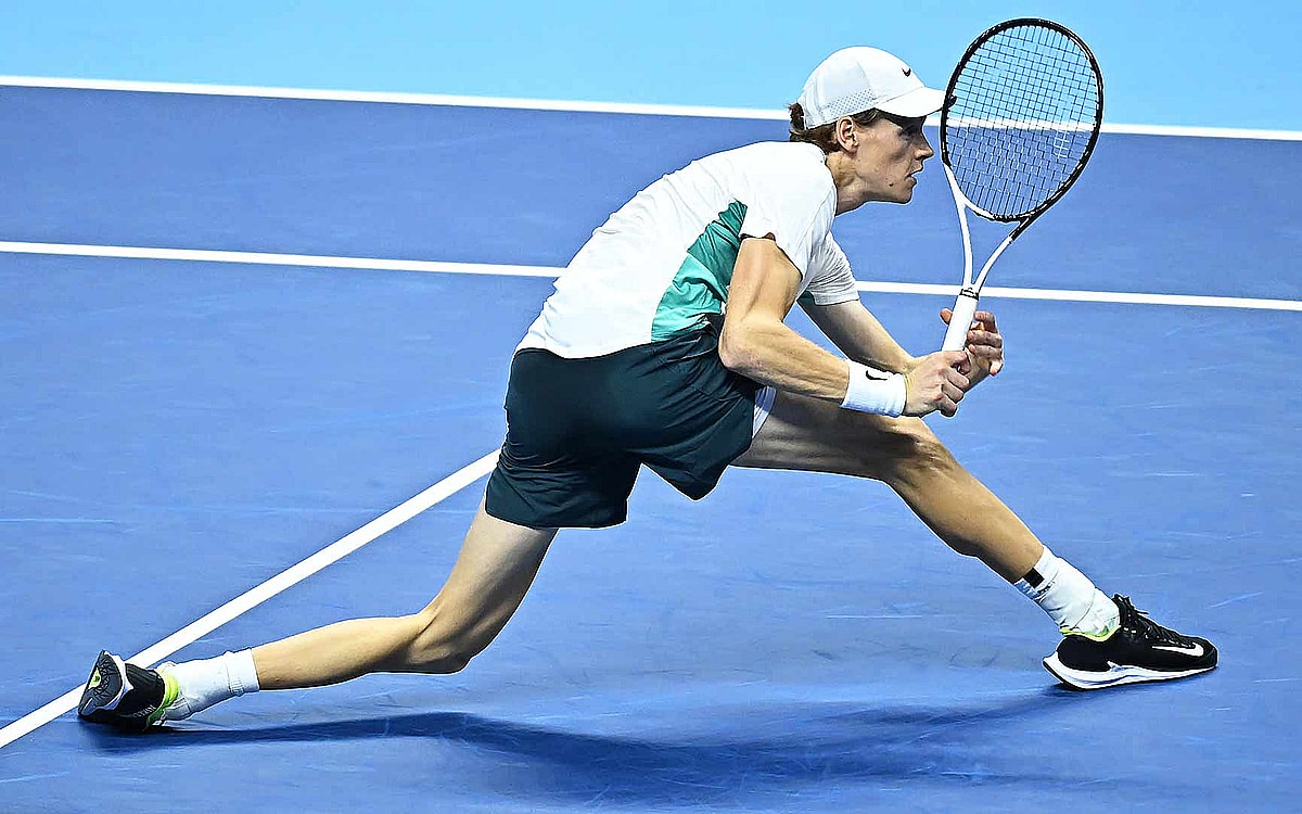 ATP Finals: Perfect Sinner Tops Group, Helps Djokovic Into Semis