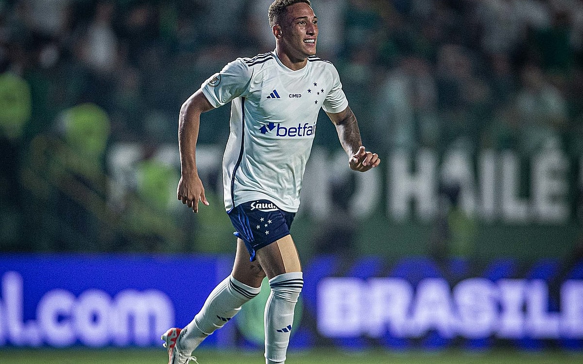 Cruzeiro beat Goias to inch toward safety