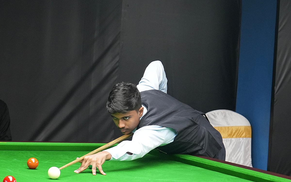 Karthik, Laxmi Narayanan enter Sub-junior boys’ billiards semis