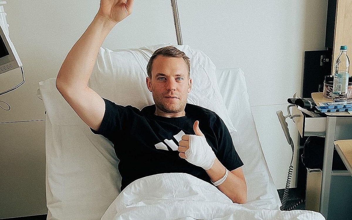 Neuer Postponing Germany Return To 2024 After Escaping Disability