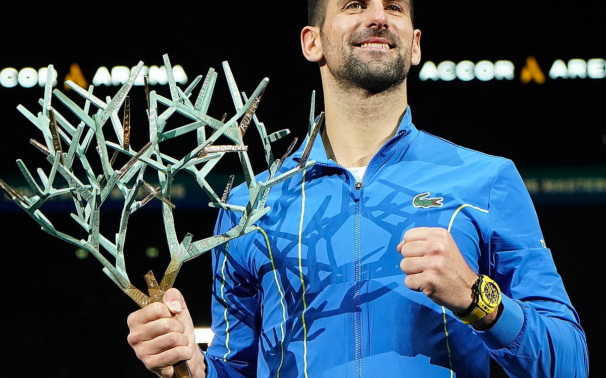 Paris Masters: Djokovic beats Dimitrov for 40th Masters 1000 title