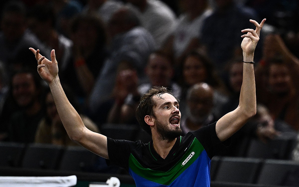 Paris Masters: Medvedev Denies Making ‘middle Finger Gesture’ Towards Crowd After Loss To Dimitrov