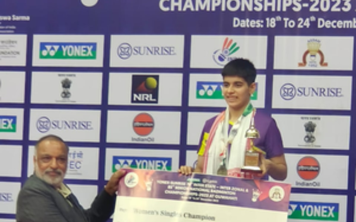 16-year-old Anmol Crowned Senior National Badminton Champion