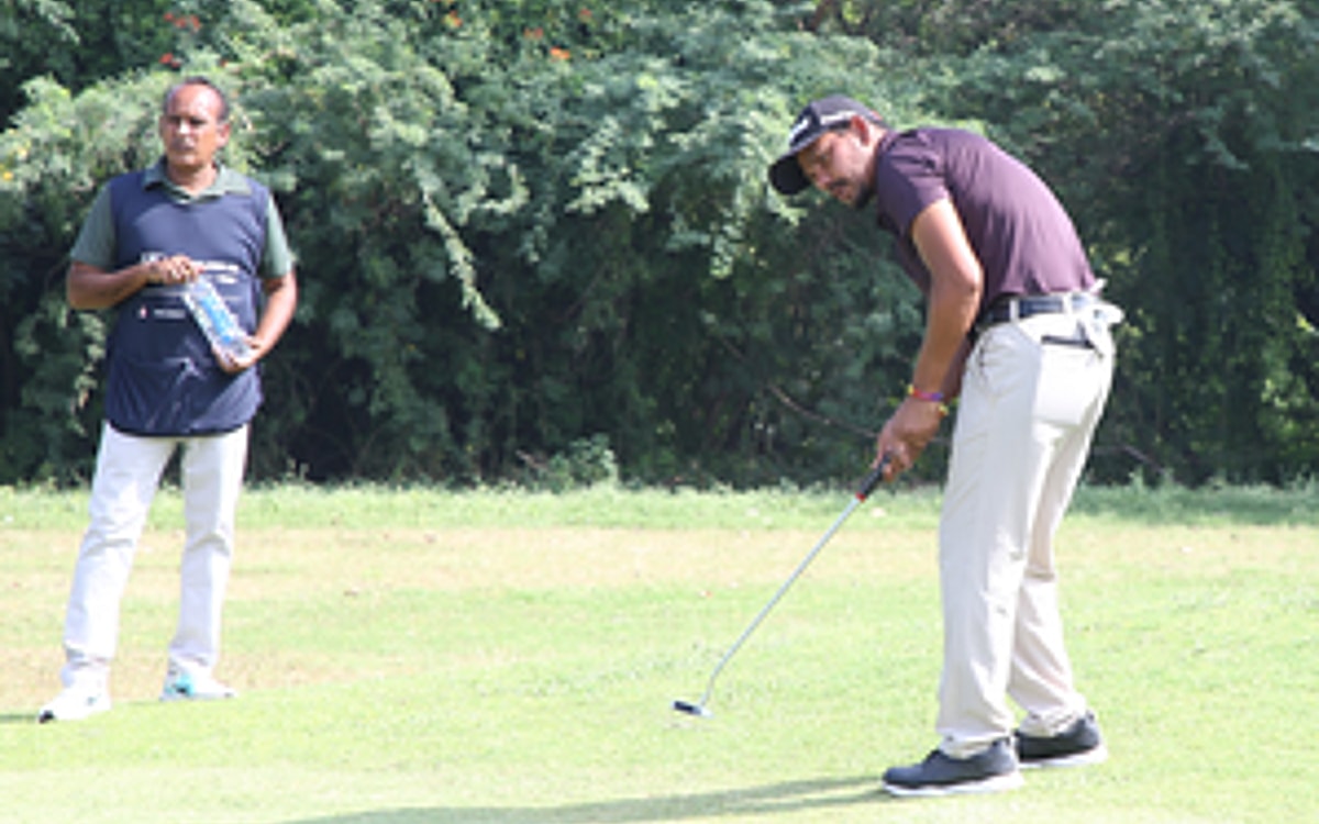 Golf: Akshay Sharma takes round one lead at Jaipur Open