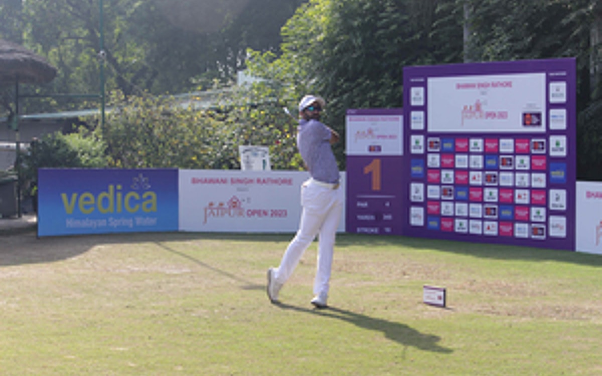 Golf: Saptak Talwar fires 65 for halfway lead at Jaipur Open