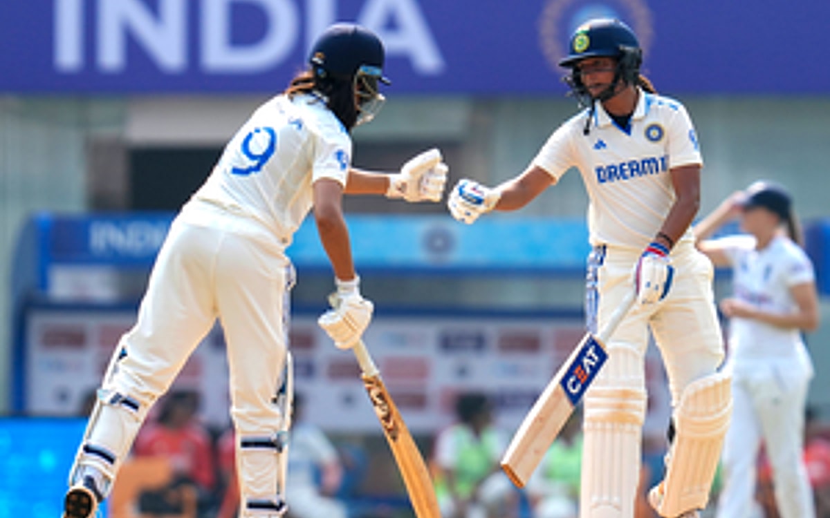 IND W vs ENG W: India declare second innings on 186/6, set England 479-run target