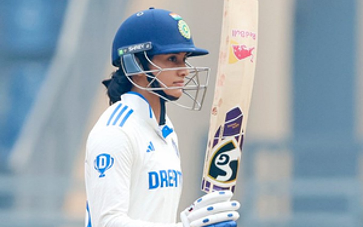 INDW V AUSW: Mandhana Out For 74 As India Reach 193/3 At Lunch Against Fighting Australia