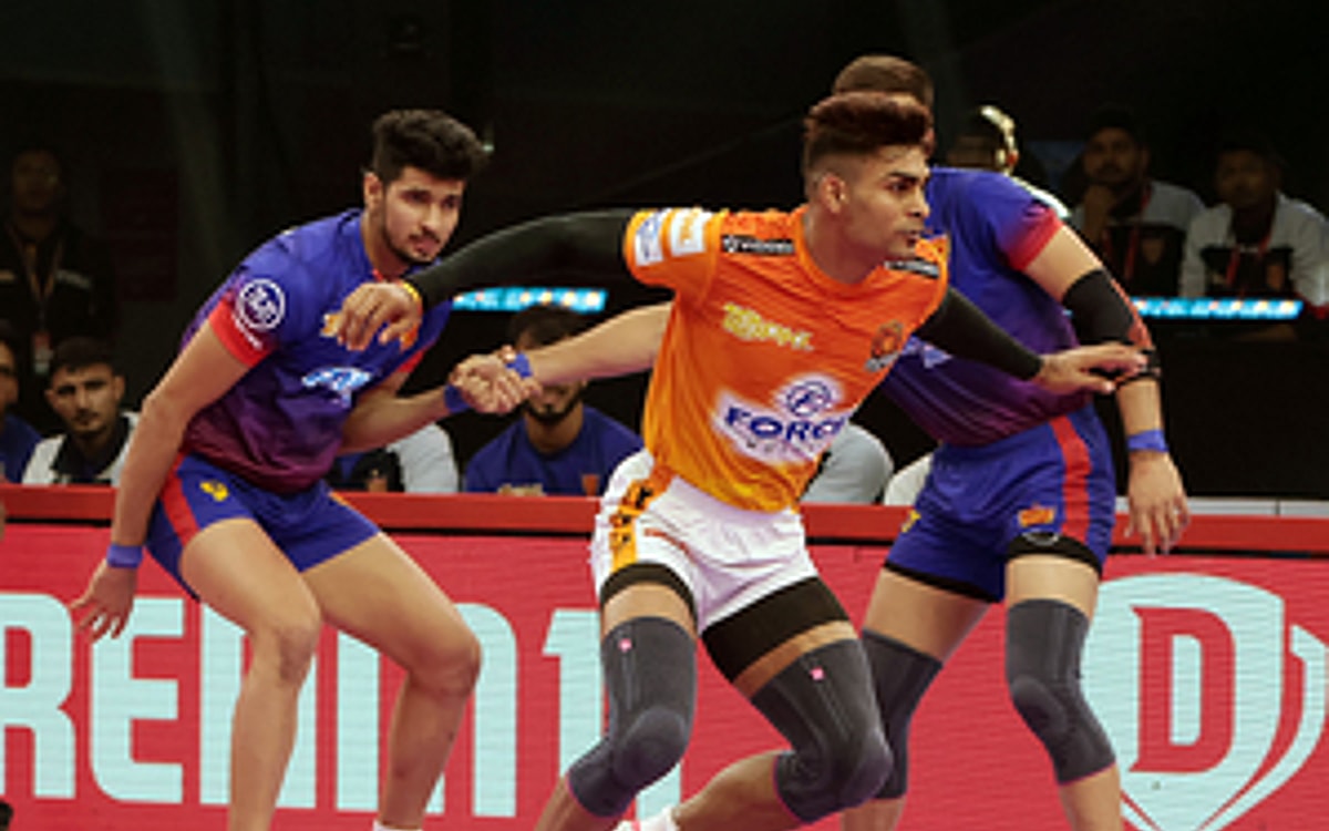 PKL 10: Puneri Paltan win low-scoring thriller against Dabang Delhi, take top spot