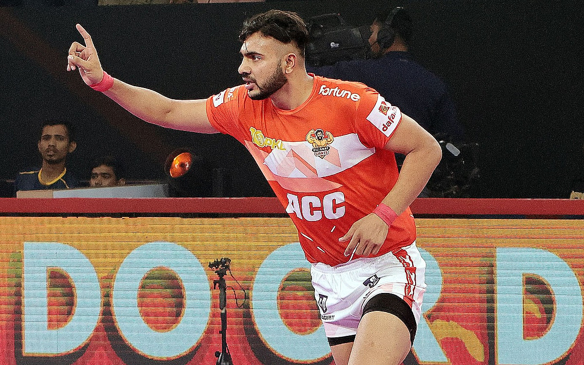 PKL 10: Sonu shines again as Gujarat Giants upset U Mumba for third successive win