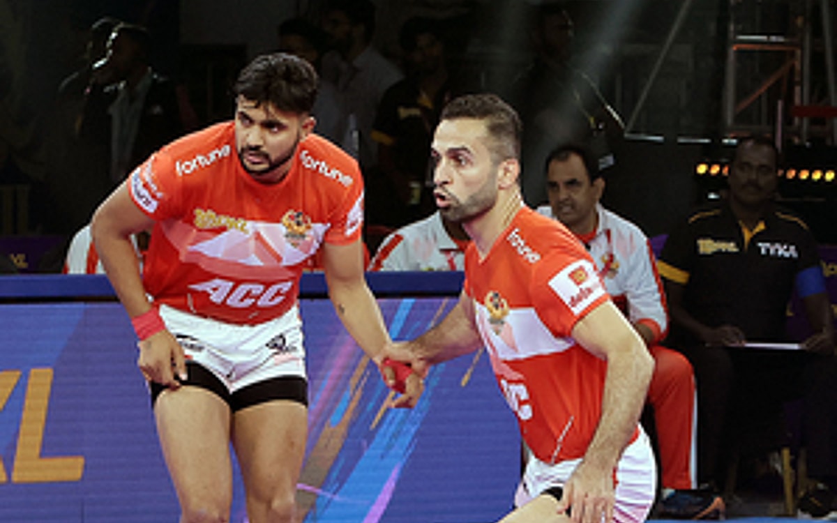 PKL: Rakesh,Fazel Atrachali s Powerful Performances Help Gujarat Giants Clinch Convincing Win Vs UP Yoddhas