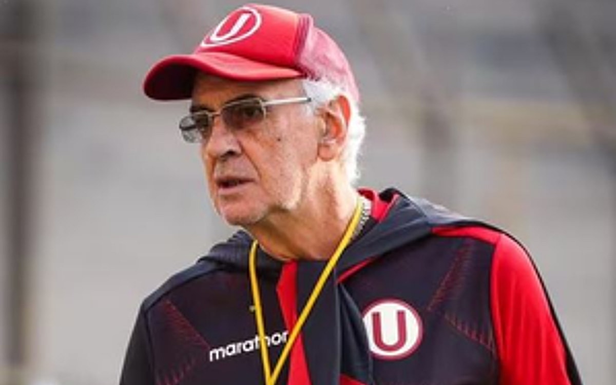 Uruguay s Fossati Takes Charge Of Peru