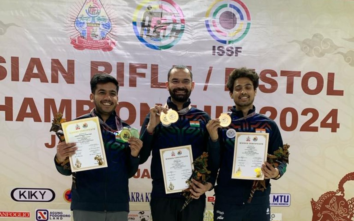 Akhil, Aishwary Help India To A 1-2 Finish In Men s 50m Rifle 3P Event At Jakarta