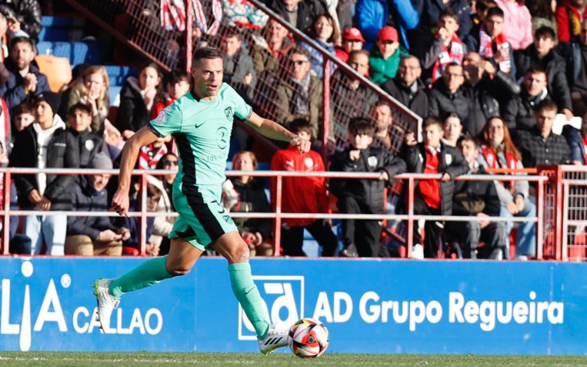 Atletico defender Azpilicueta sidelined with knee ligament injury