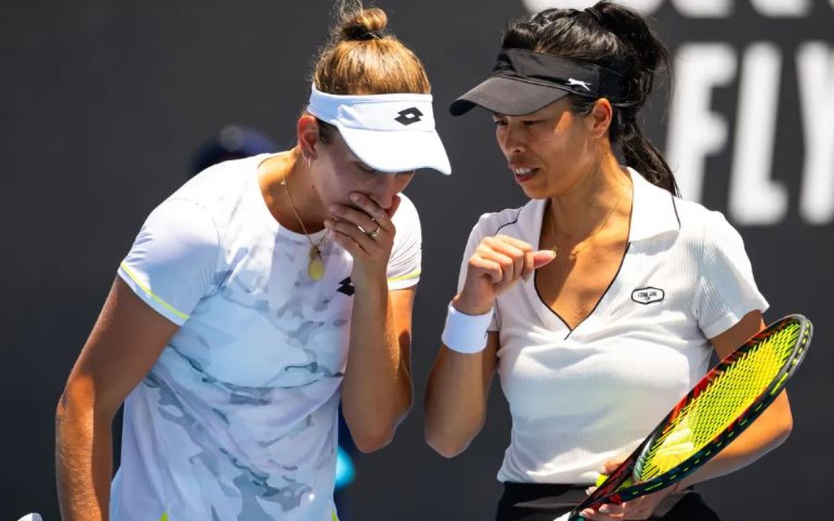 Australian Open: Hsieh-Mertens Pair Battles Into Women s Doubles Final