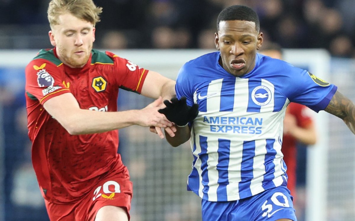 Brighton leapfrog Man Utd after goalless draw with Wolves