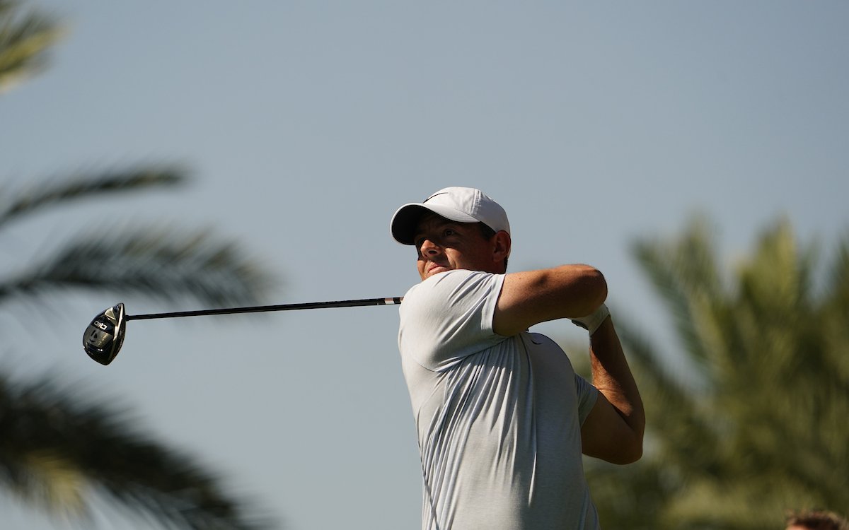 McIlroy takes a quadruple bogey but still leads in Dubai Invitational