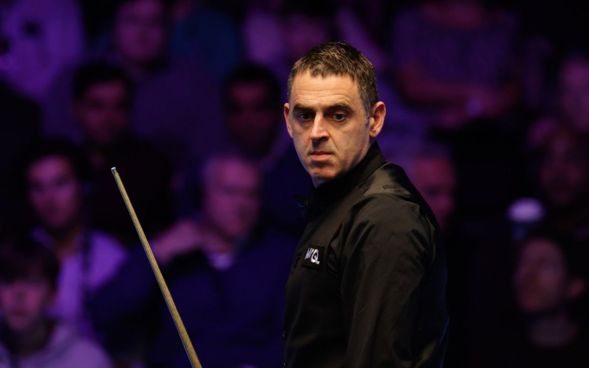 O Sullivan Eases Into Snooker Masters Final