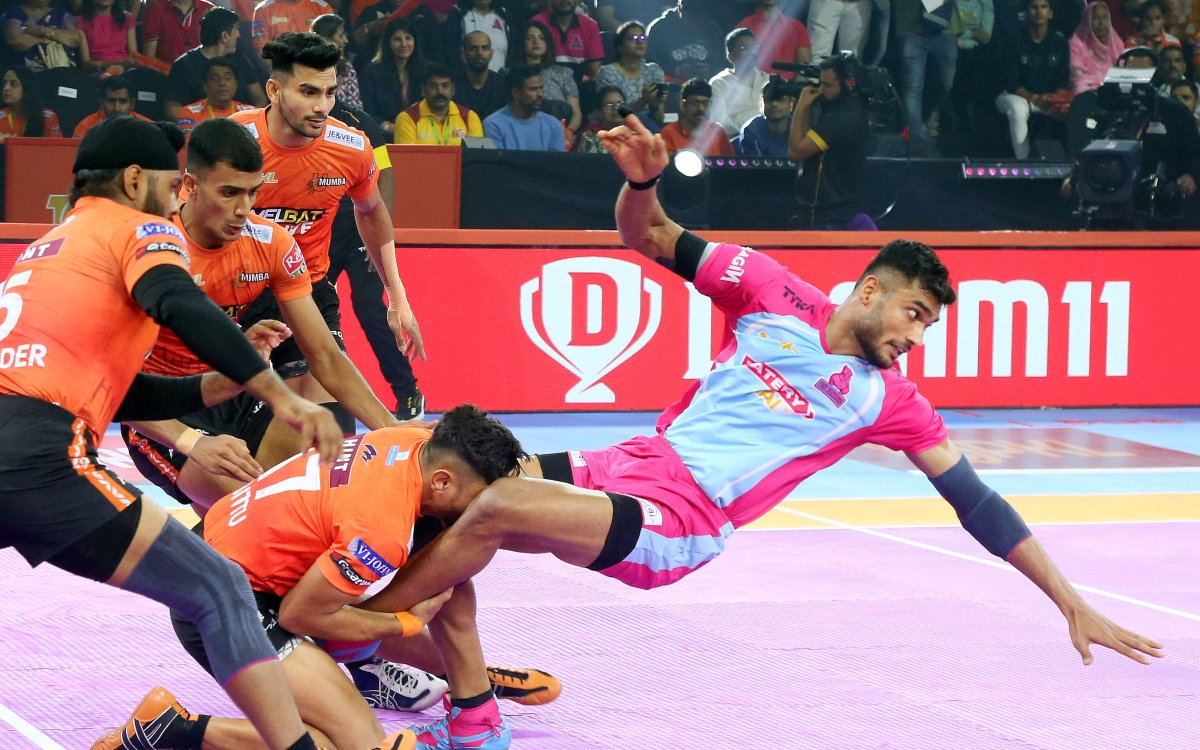 PKL 10: Jaipur Pink Panthers Ride Deshwal s Super 10 To Overcome U Mumba 41-31