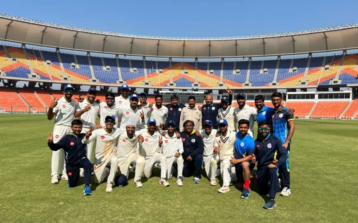 Ranji Trophy: Desai takes Gujarat to come-from-behind win over Karnataka; Mumbai, Uttarakhand regist