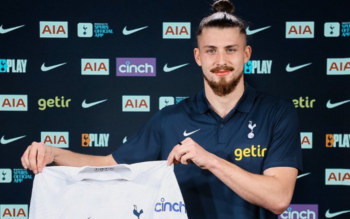 Spurs Sign Centre-back Dragusin From Serie A Side Genoa