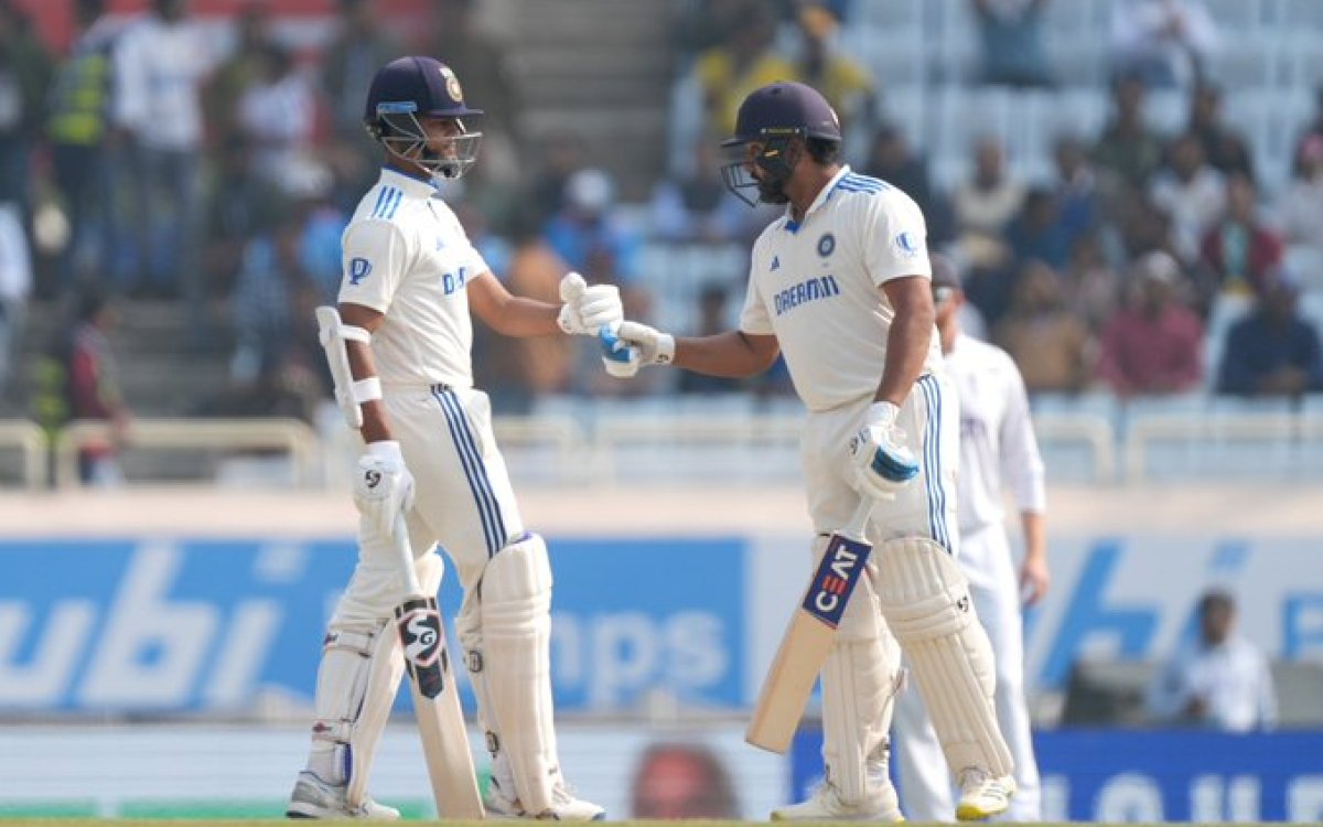 4th Test: India reach 118/3 at lunch, need 74 more runs to win over England