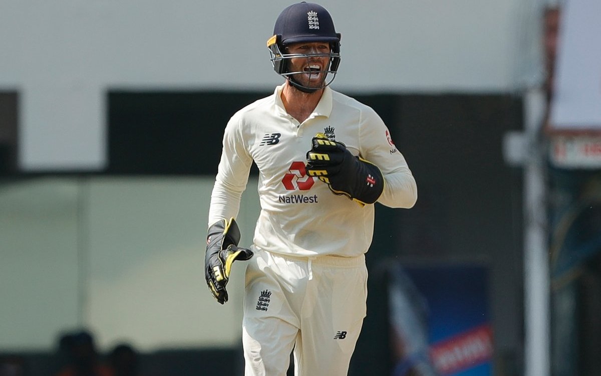 Dhoni Had Quick Hands But Foakes Has Quickest Hands In The Game , Says Alec Stewart