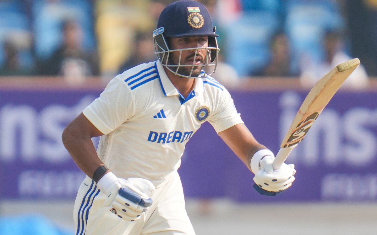 Dhruv Jurel hoping to meet MS Dhoni during Ranchi Test