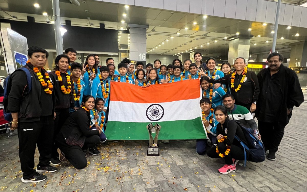 India U19 Girls Team Returns To A Grand Welcome In New Delhi