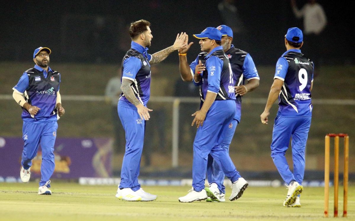 Mumbai Champions Shine In IVPL Opening Match, Defeat Telangana Tigers By 26 Runs