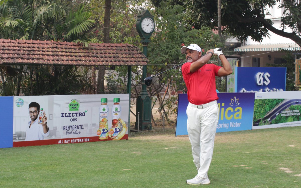 PGTI Players C'ship: Rahil Gangjee storms into a two-shot lead in round three