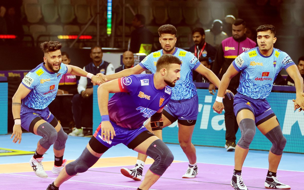 PKL 10: Maninder Singh, Nitin Kumar Land Major Blow For Bengal On Dabang Delhi