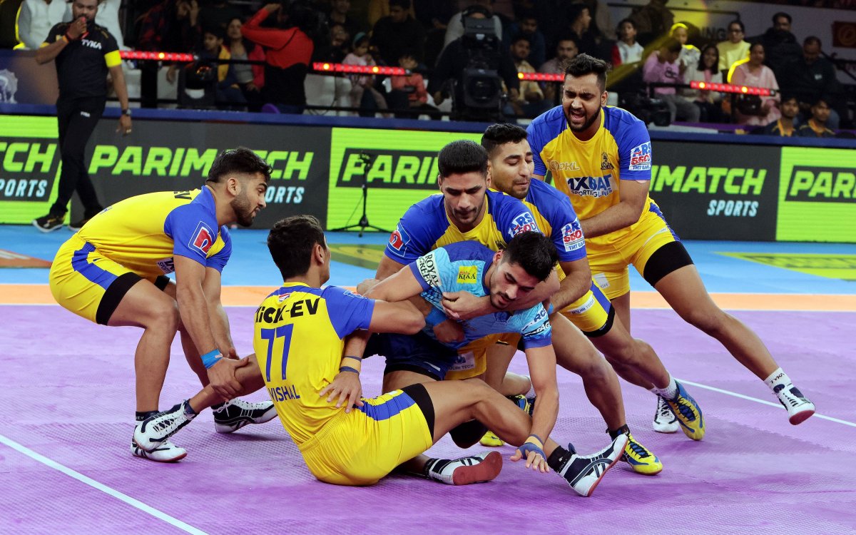 PKL 10: Narender, Vishal Chahal help Tamil Thalaivas beat Bengal Warriors, break multiple records