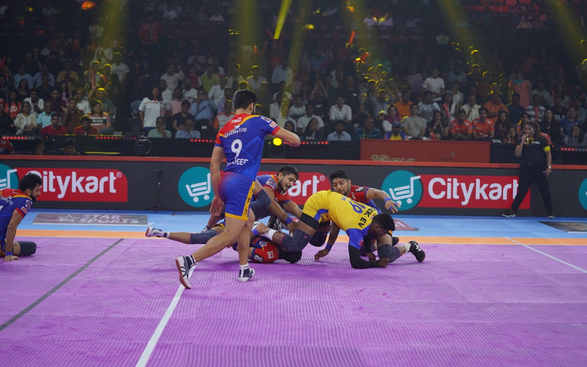 PKL 10: UP Yoddhas aim to finish Delhi leg with a win