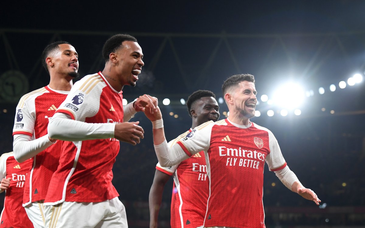 Premier League: Arsenal Crush Newcastle To Keep Pace With Title Rivals