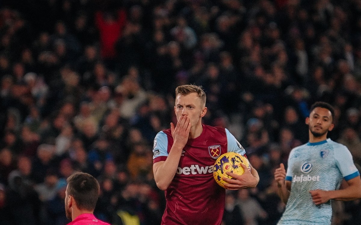 Premier League: Ward-Prowse penalty helps West Ham earn Bournemouth draw