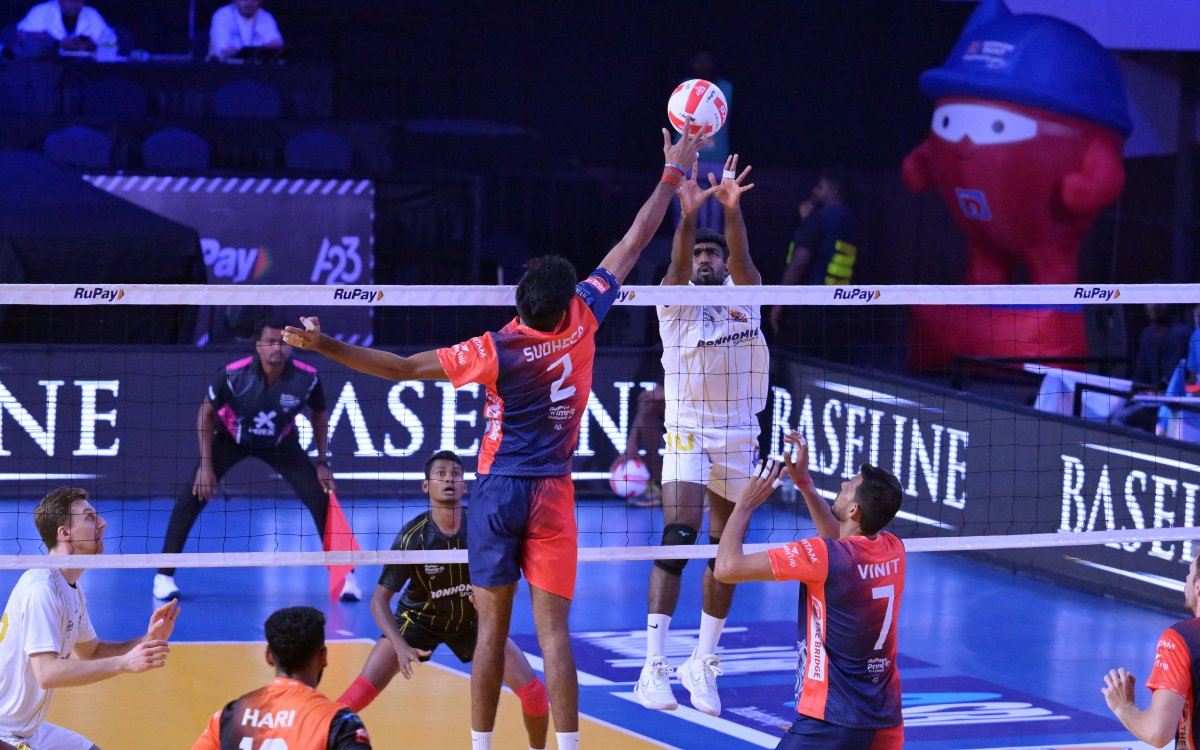 PVL Season 3: Ahmedabad Defenders beat Kolkata Thunderbolts in battle of champions