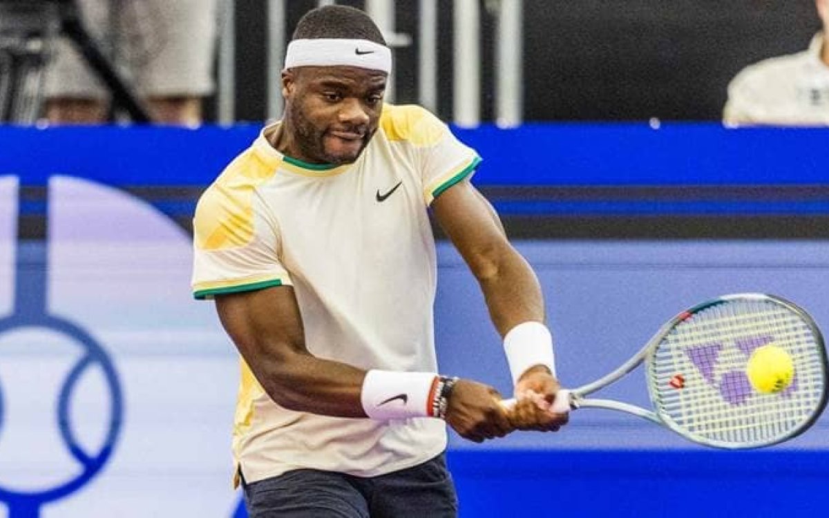 Tiafoe eases into Dallas quarterfinal with straight set win over Michelsen