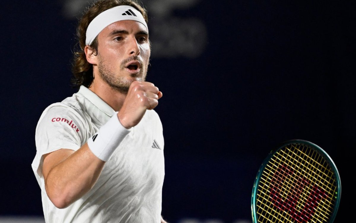 Tsitsipas beats Safiullin in Acapulco opener