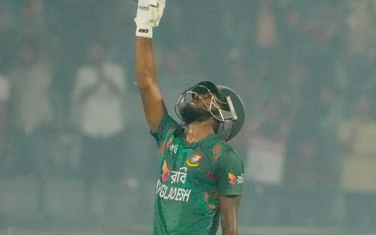 Bangladesh Jaker Ali taken to hospital after on-field collision