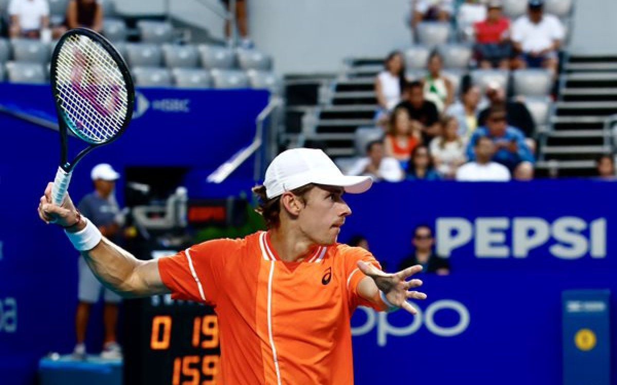 De Minaur sees off Tsitsipas to enter Acapulco seminal