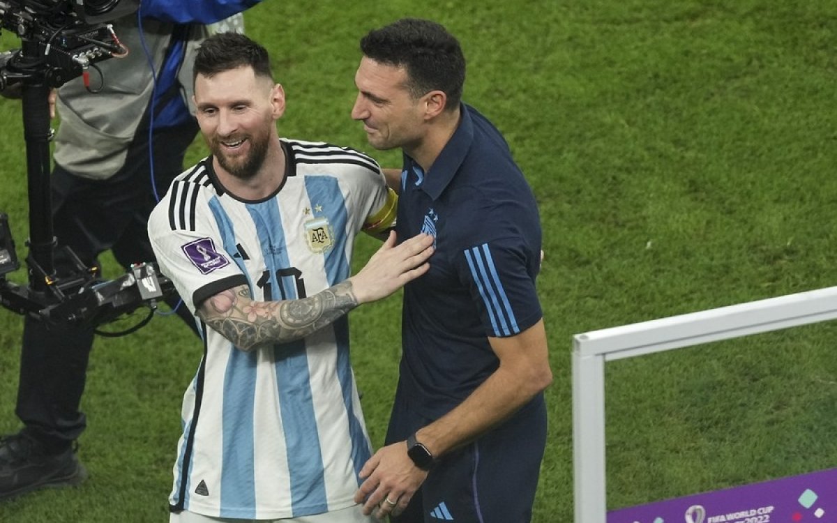 Messi key in decision to remain Argentina boss: Scaloni